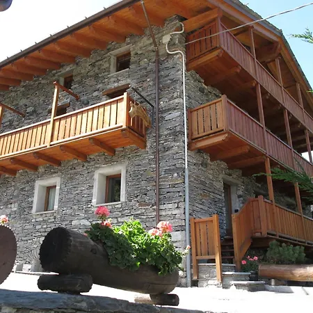 Le Petit Coeur De Montagne 3* La Salle