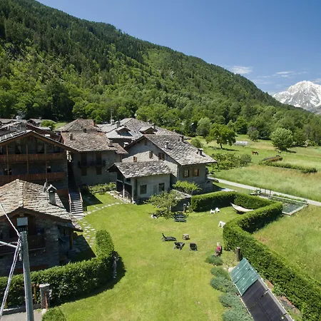 Le Petit Coeur De Montagne Lägenhetshotell La Salle