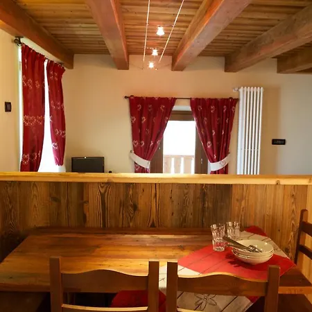 Lejlighedshotel Le Petit Coeur De Montagne 3*